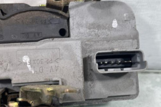 Serrure avant droit CITROEN XSARA