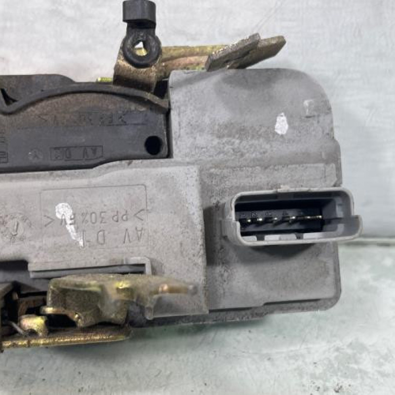 Serrure avant droit CITROEN XSARA Photo n°3