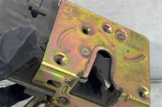 Serrure avant droit CITROEN XSARA