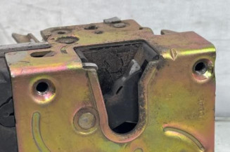 Serrure avant gauche CITROEN XSARA