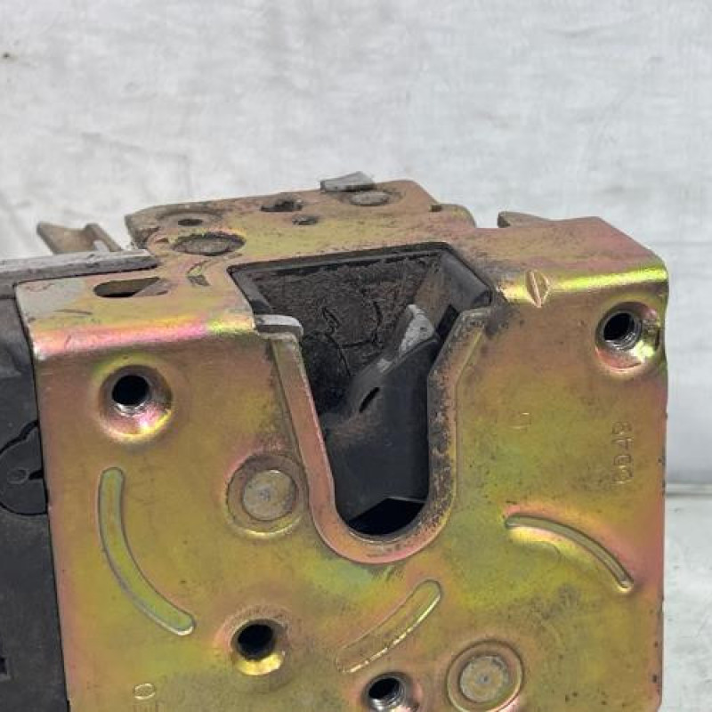 Serrure avant gauche CITROEN XSARA Photo n°3