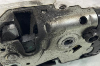 Serrure avant gauche PEUGEOT 207