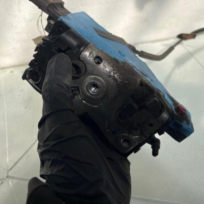 Serrure arriere droit PEUGEOT 207 Photo n°4