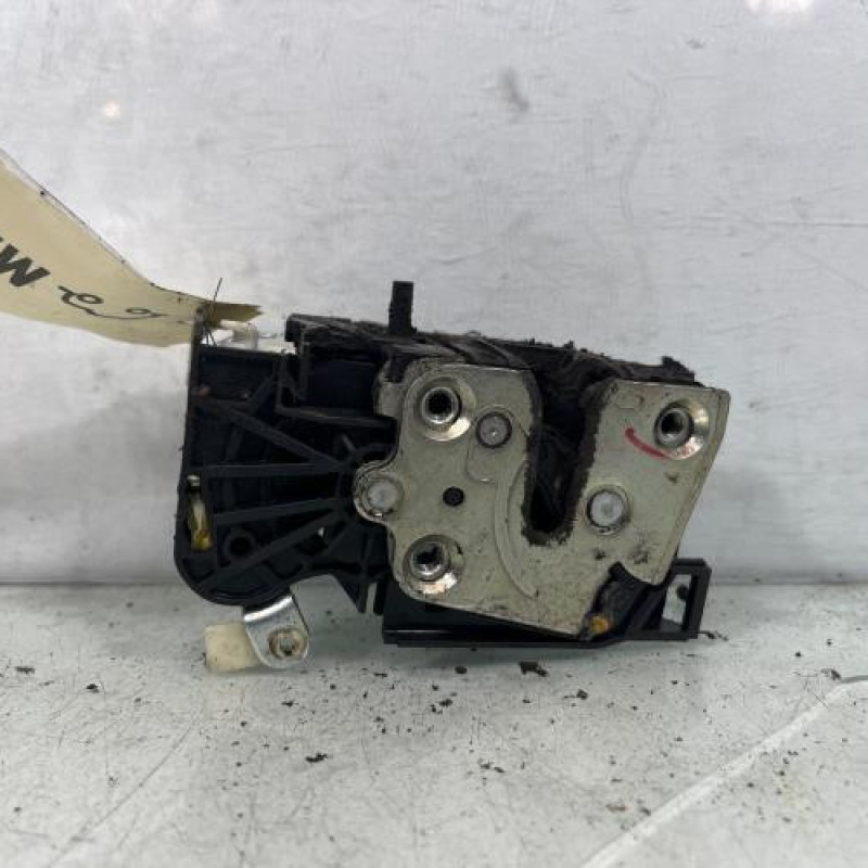 Serrure arriere droit DACIA SANDERO 2 Photo n°1