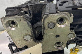 Serrure avant gauche DACIA SANDERO 2