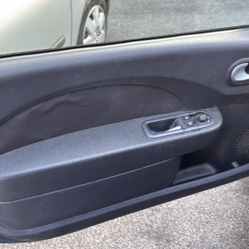 Serrure avant gauche RENAULT TWINGO 2 Photo n°18