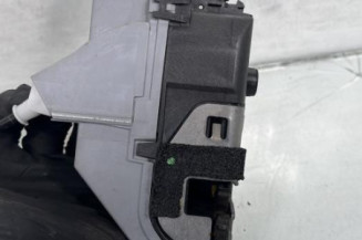 Serrure arriere gauche PEUGEOT 3008 1