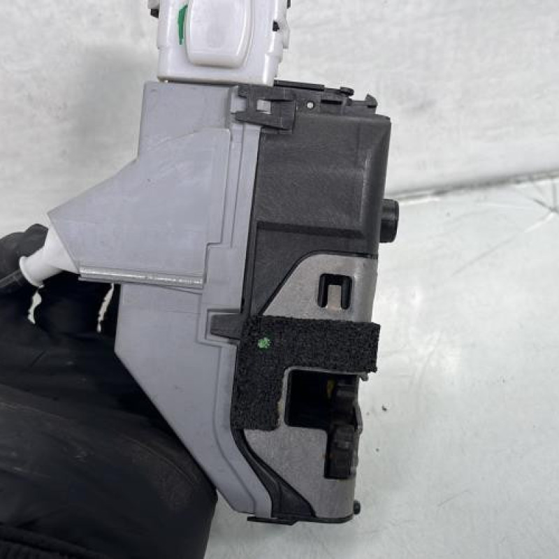 Serrure arriere gauche PEUGEOT 3008 1 Photo n°2