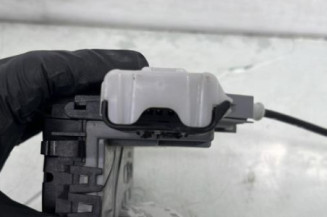 Serrure arriere gauche PEUGEOT 3008 1