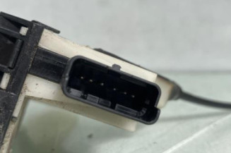 Serrure avant gauche PEUGEOT 208 1