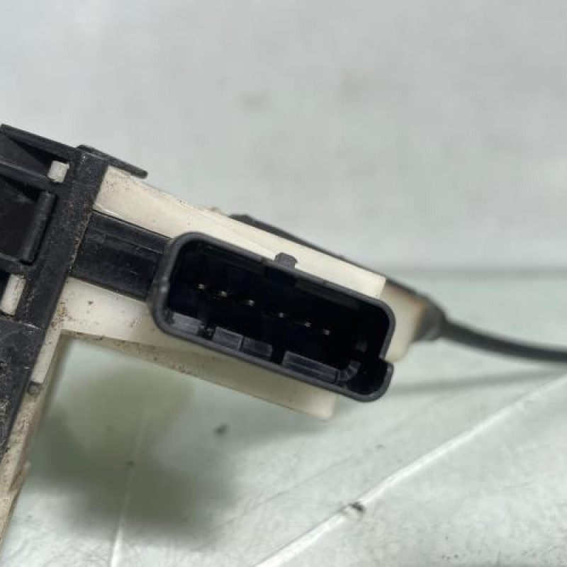 Serrure avant gauche PEUGEOT 208 1 Photo n°3