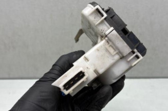 Serrure avant gauche VOLKSWAGEN POLO 3