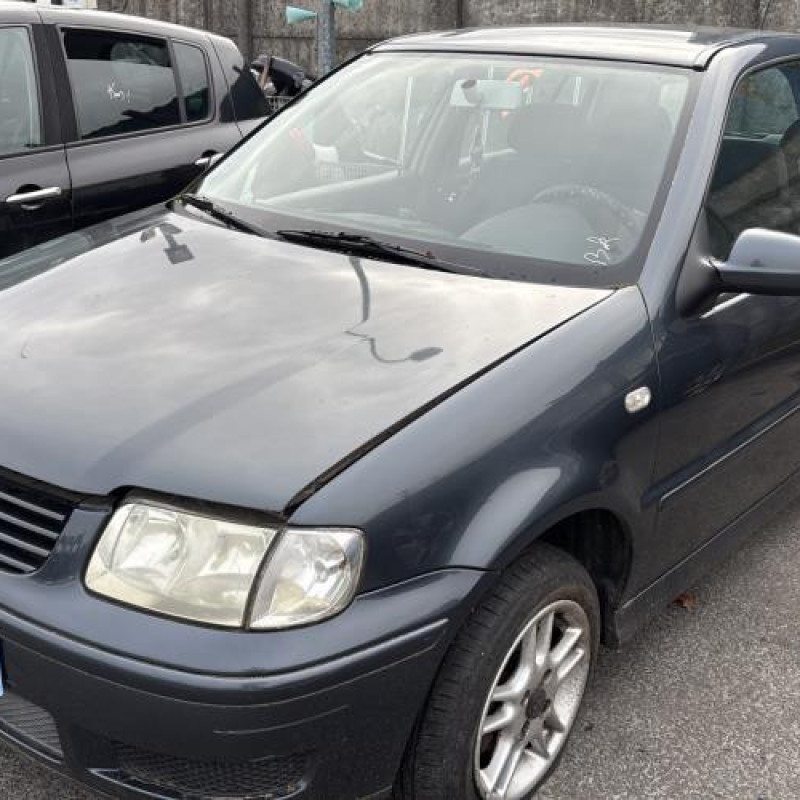 Serrure avant gauche VOLKSWAGEN POLO 3 Photo n°5