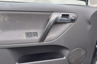 Serrure avant gauche VOLKSWAGEN POLO 3