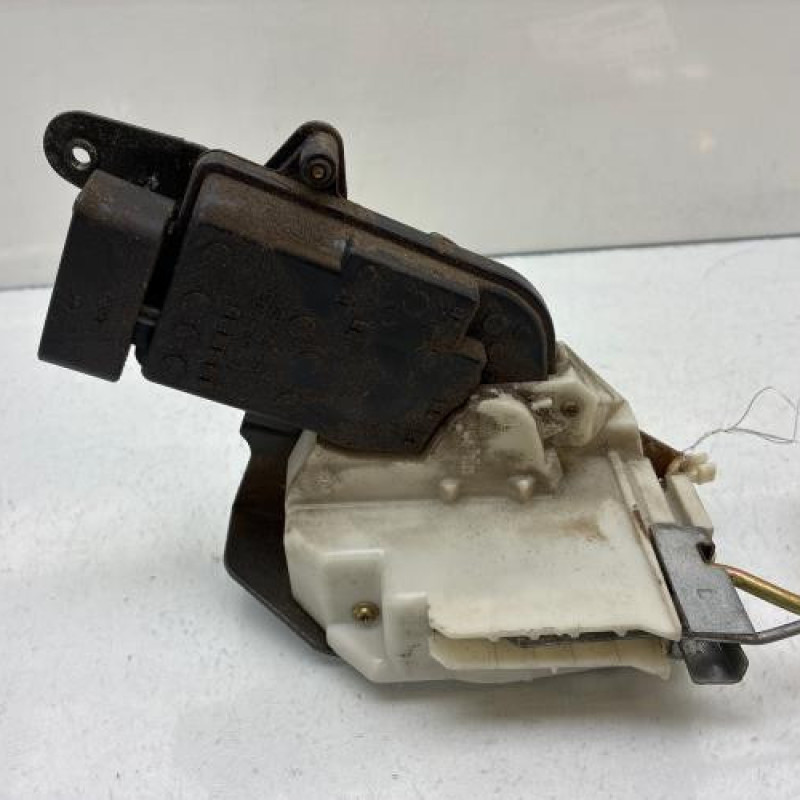 Serrure avant gauche OPEL AGILA A Photo n°3