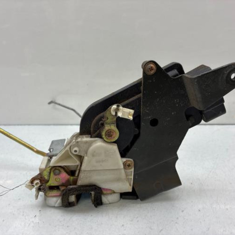 Serrure avant gauche OPEL AGILA A Photo n°4