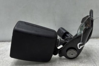 Attache ceinture arriere gauche FORD FIESTA 7 Photo n°1