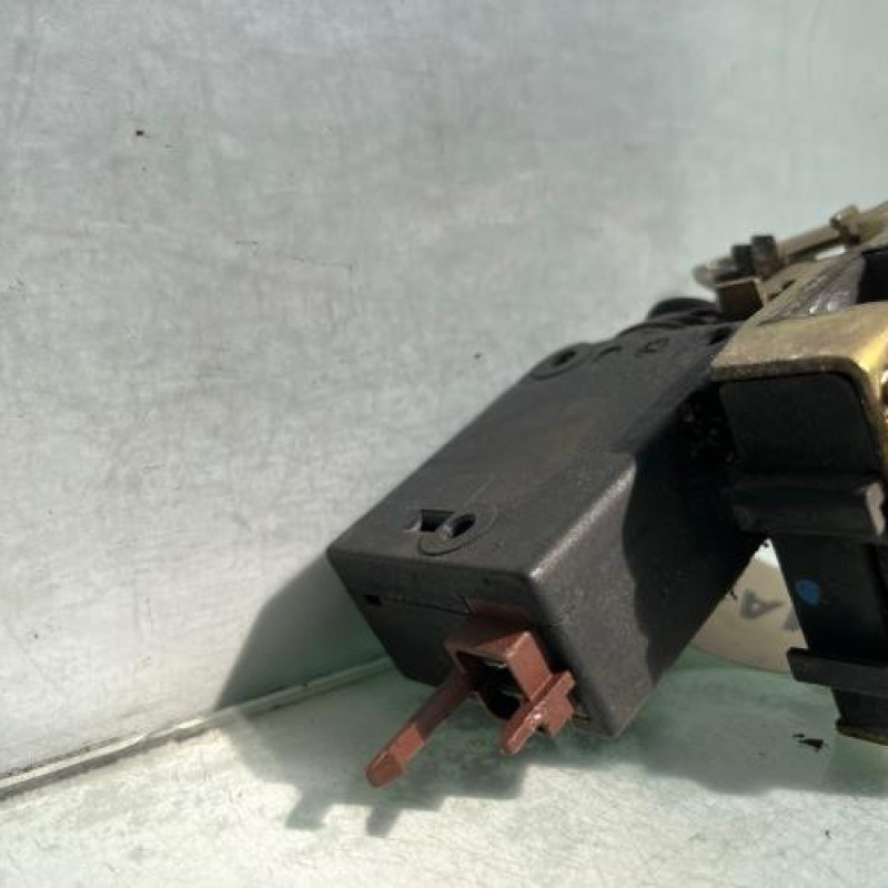 Serrure avant droit CITROEN SAXO Photo n°3