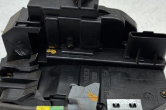 Serrure arriere droit NISSAN JUKE 1