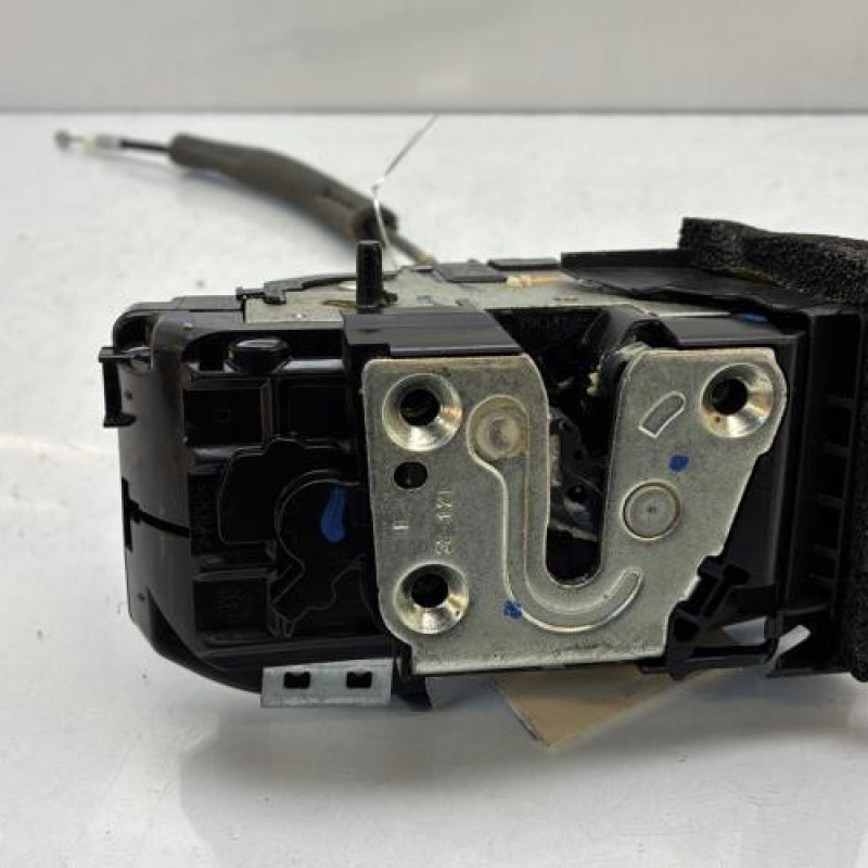 Serrure arriere droit NISSAN JUKE 1 Photo n°8