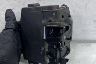 Serrure arriere droit CITROEN C4 PICASSO 2 Photo n°1