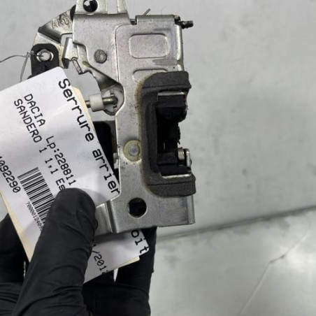 Serrure arriere droit DACIA SANDERO 1