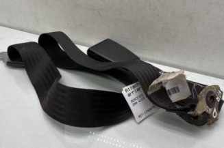 Attache ceinture arriere droit MERCEDES 200 W123