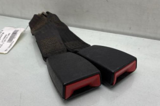 Attache ceinture arriere gauche MERCEDES 200 W123 Photo n°1