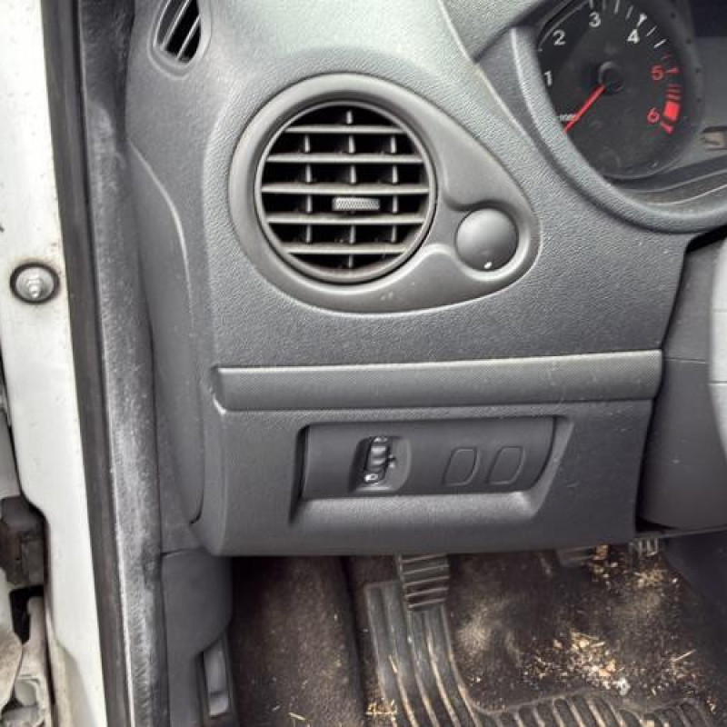 Serrure avant gauche RENAULT CLIO 3 Photo n°19