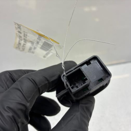 Interrupteur de leve vitre avant droit CITROEN C3 1