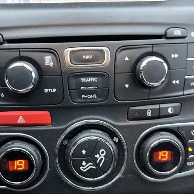 Autoradio d'origine CITROEN DS4 Photo n°12