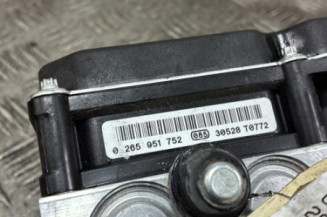 Bloc ABS (freins anti-blocage) OPEL CORSA D