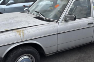 Avertisseur/Klaxon MERCEDES 200 W123