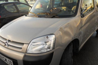 Vitre arriere gauche CITROEN BERLINGO 1 Photo n°1