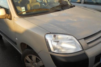 Vitre arriere gauche CITROEN BERLINGO 1