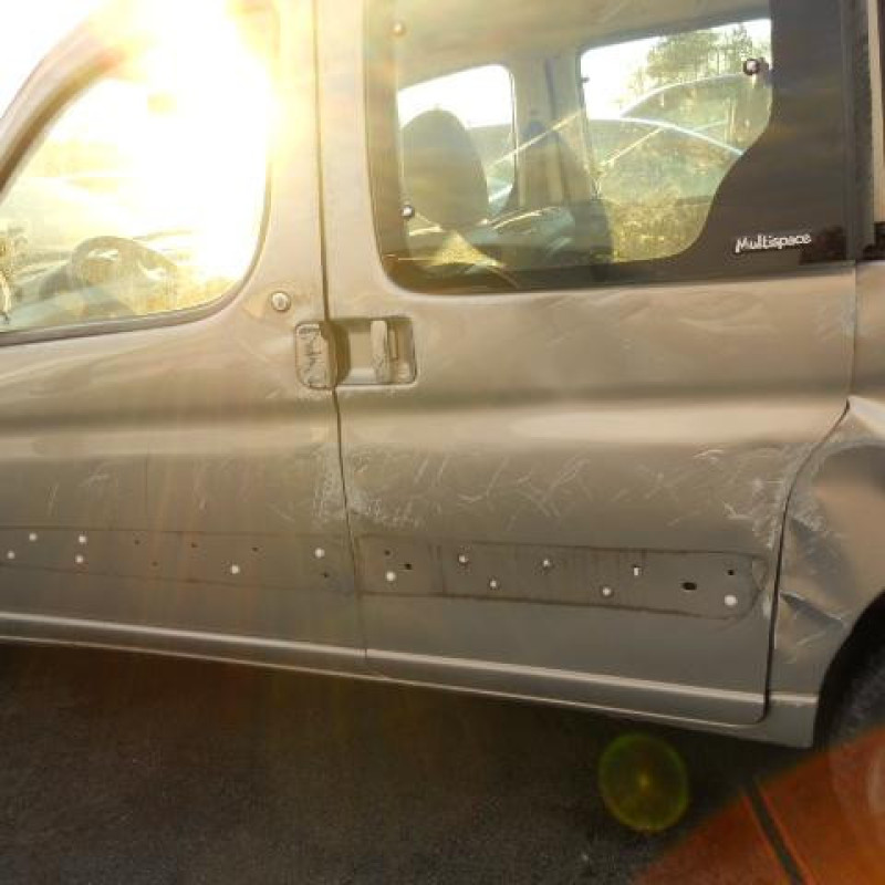 Vitre arriere gauche CITROEN BERLINGO 1 Photo n°5