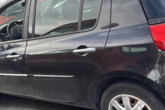 Feu arriere stop central RENAULT CLIO 3