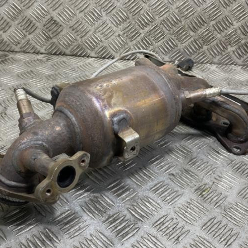 Catalyseur (echappement) SUZUKI BALENO 2 Photo n°1