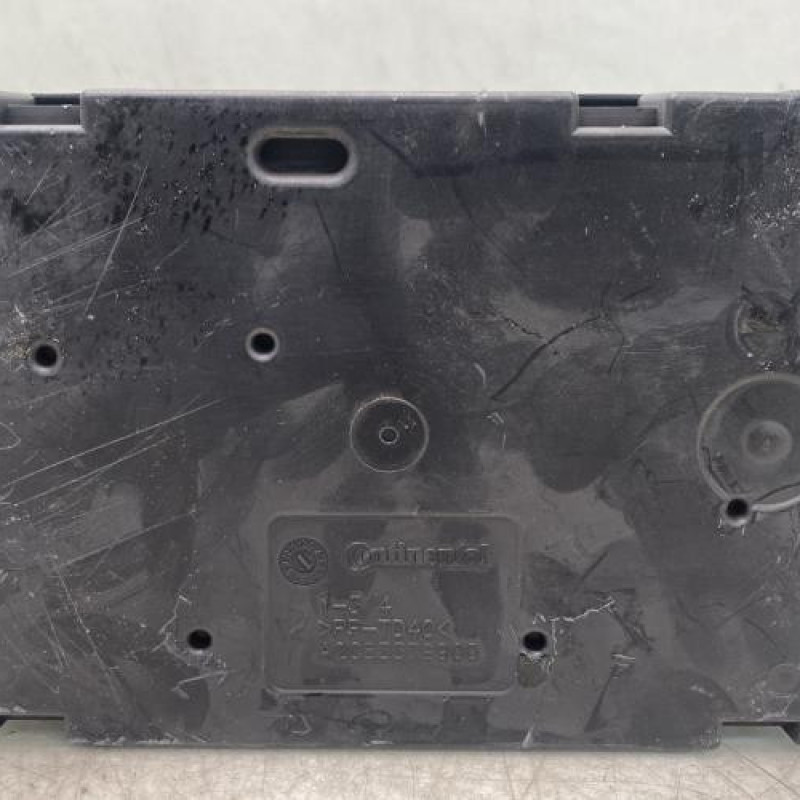 Boitier UCH RENAULT CLIO 4 Photo n°6