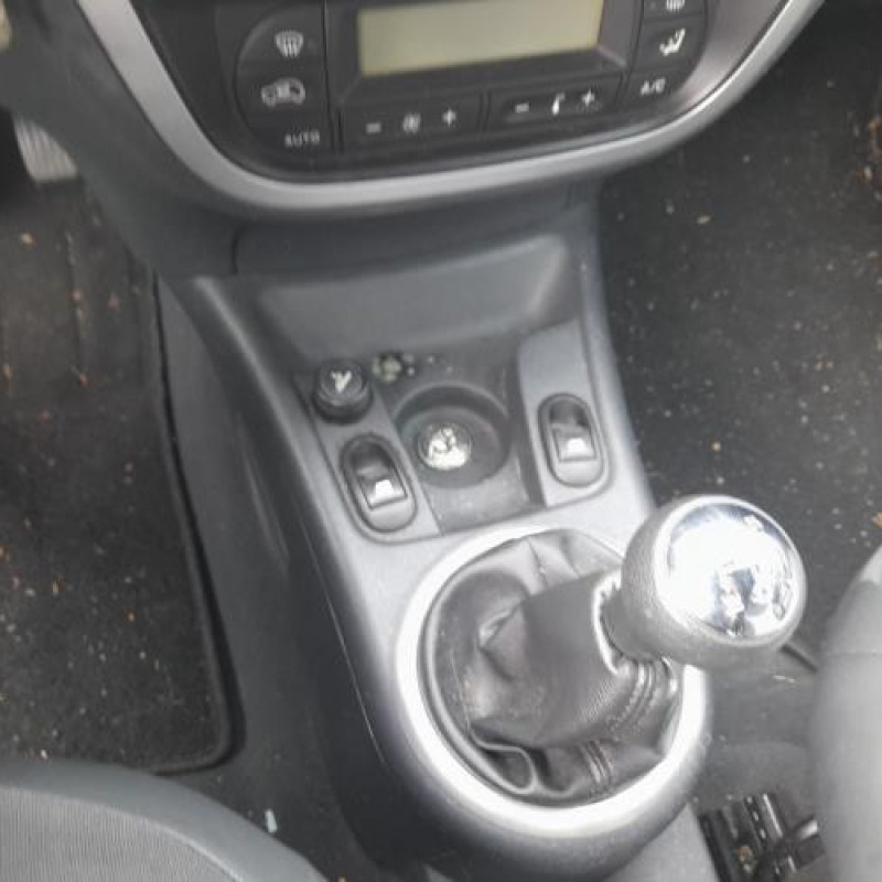 Moteur CITROEN C3 PLURIEL Photo n°13