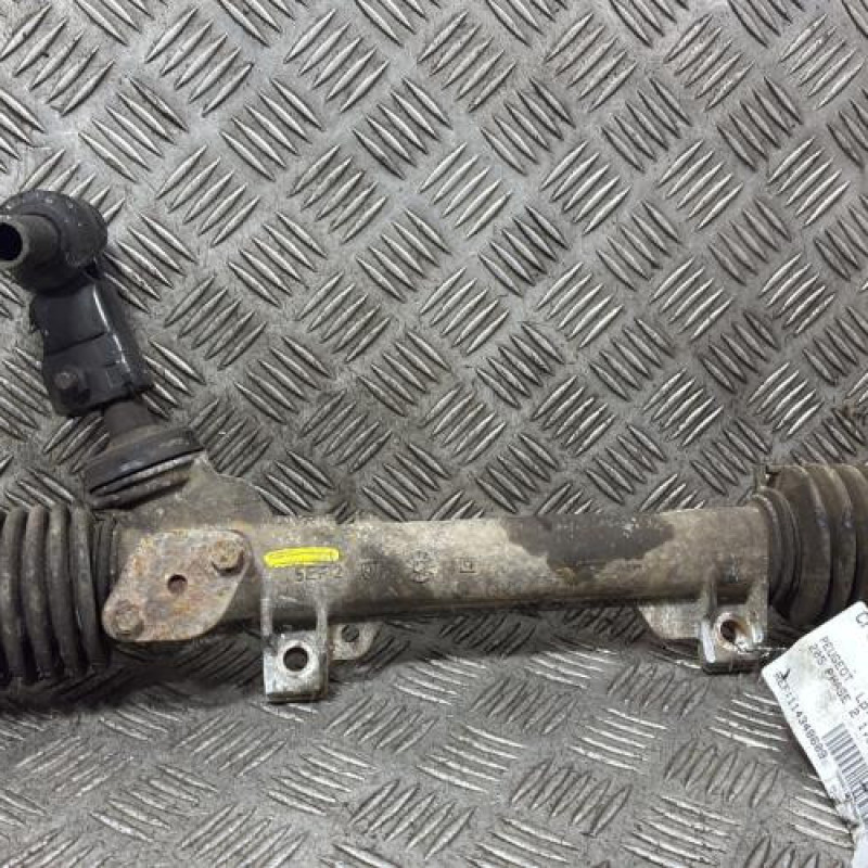 Cremaillere assistee PEUGEOT 205 Photo n°3