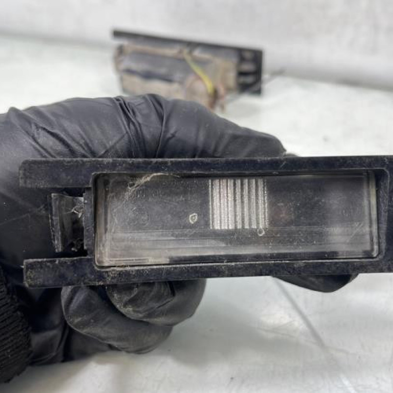 Eclairage de plaque FIAT PUNTO EVO 3 Photo n°3