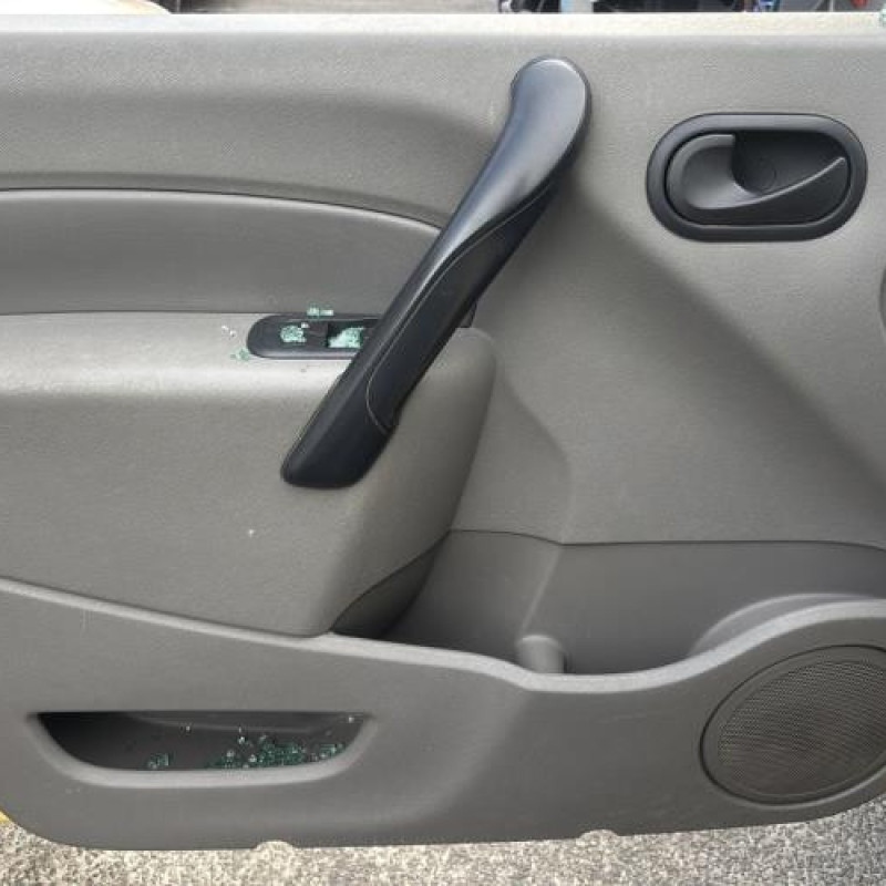 Face avant RENAULT KANGOO 2 Photo n°12