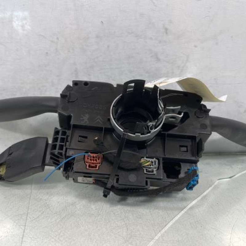 Com (Bloc Contacteur Tournant+Commodo Essuie Glace+Commodo Phare) CITROEN C2 Photo n°3