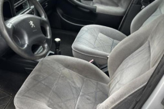 Face avant PEUGEOT 306