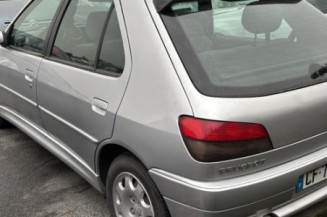 Vase d'expansion PEUGEOT 306