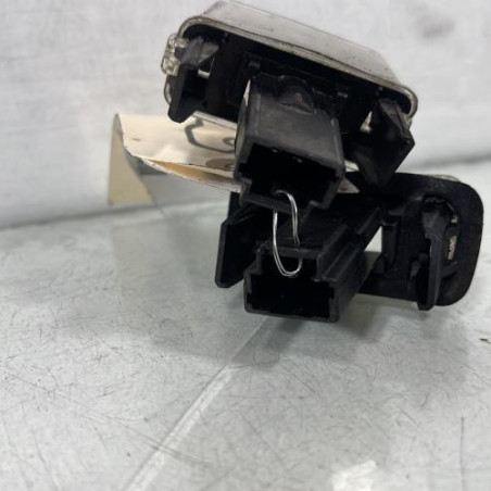 Eclairage de plaque PEUGEOT 206+