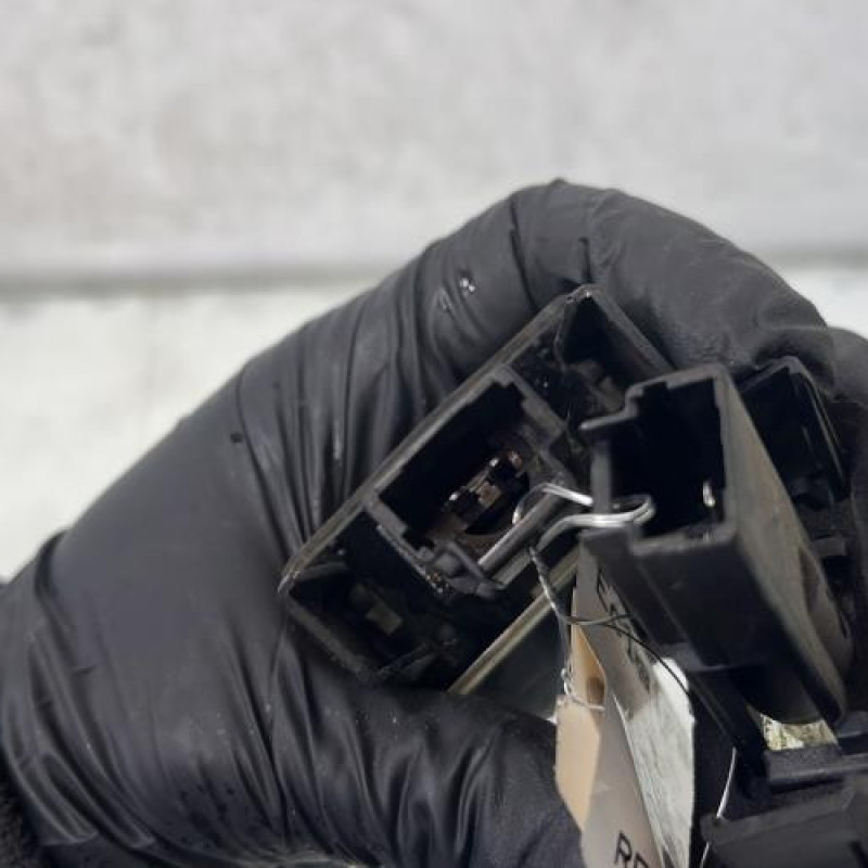 Eclairage de plaque PEUGEOT 206+ Photo n°4