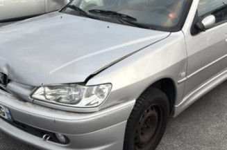 Eclairage de plaque PEUGEOT 306