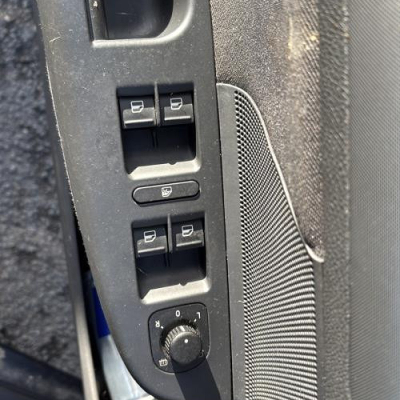 Face avant VOLKSWAGEN GOLF 5 Photo n°16